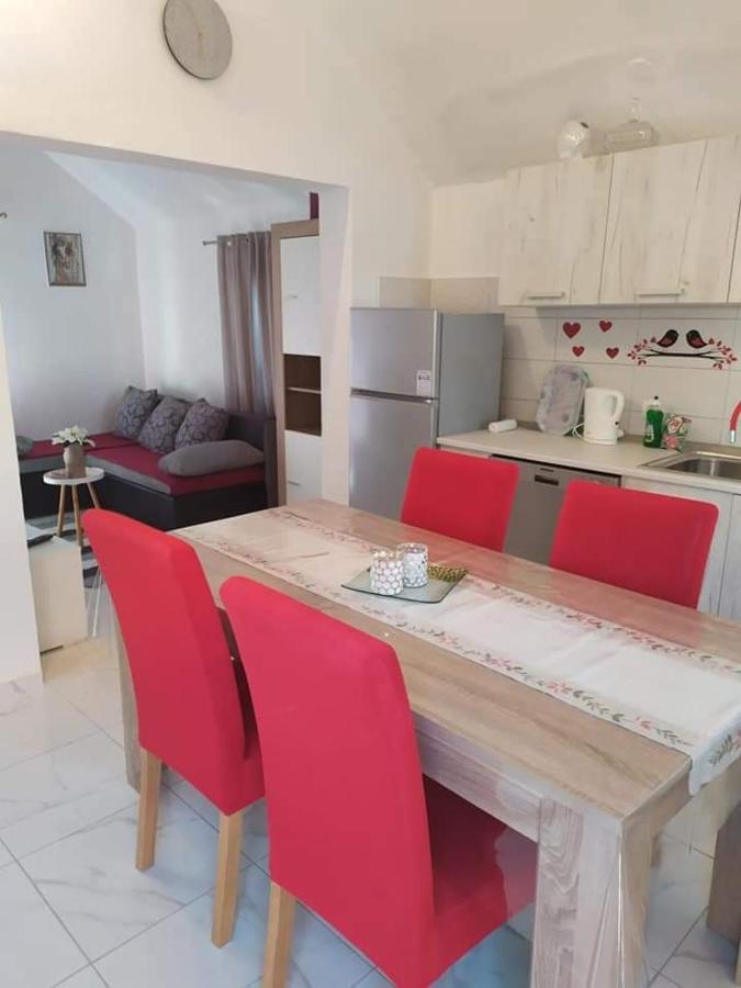 Apartments Sunce Лумбарда Екстер'єр фото