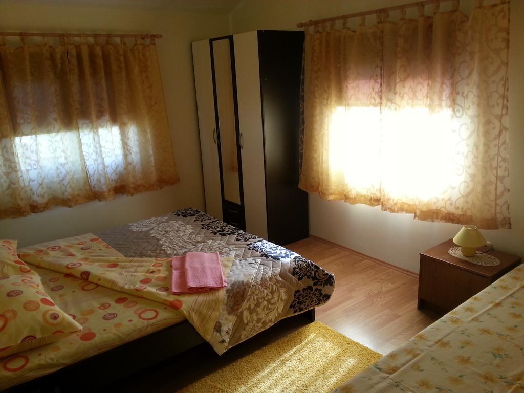 Apartments Sunce Лумбарда Екстер'єр фото